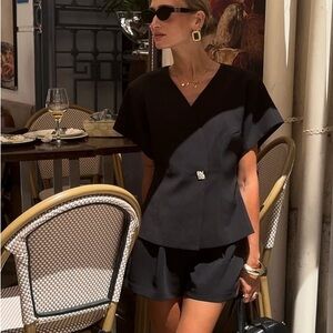 Fitted short sleeve blazer top